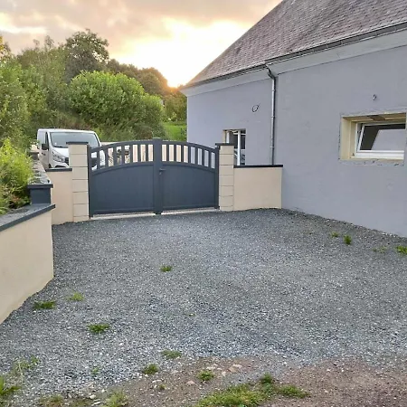 Holiday home Maison Renovee Millieres