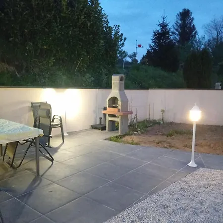 Maison Renovee * Millieres