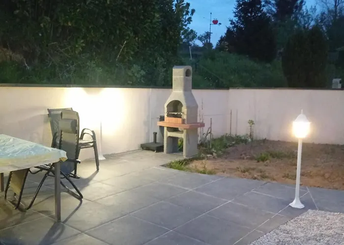 Maison Renovee * Millieres